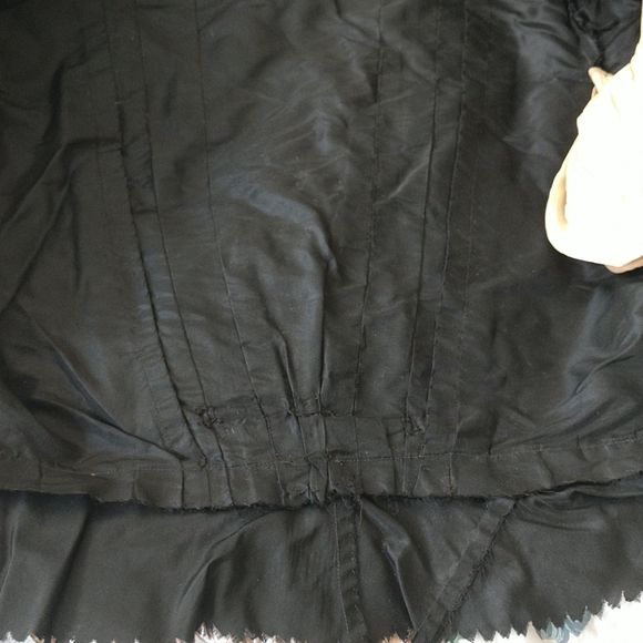 #6 TRUE VICTORIAN ANTIQUE Cutwork Lace Trimmed SILK TAFFETTA BODICE - Picture 3 of 8